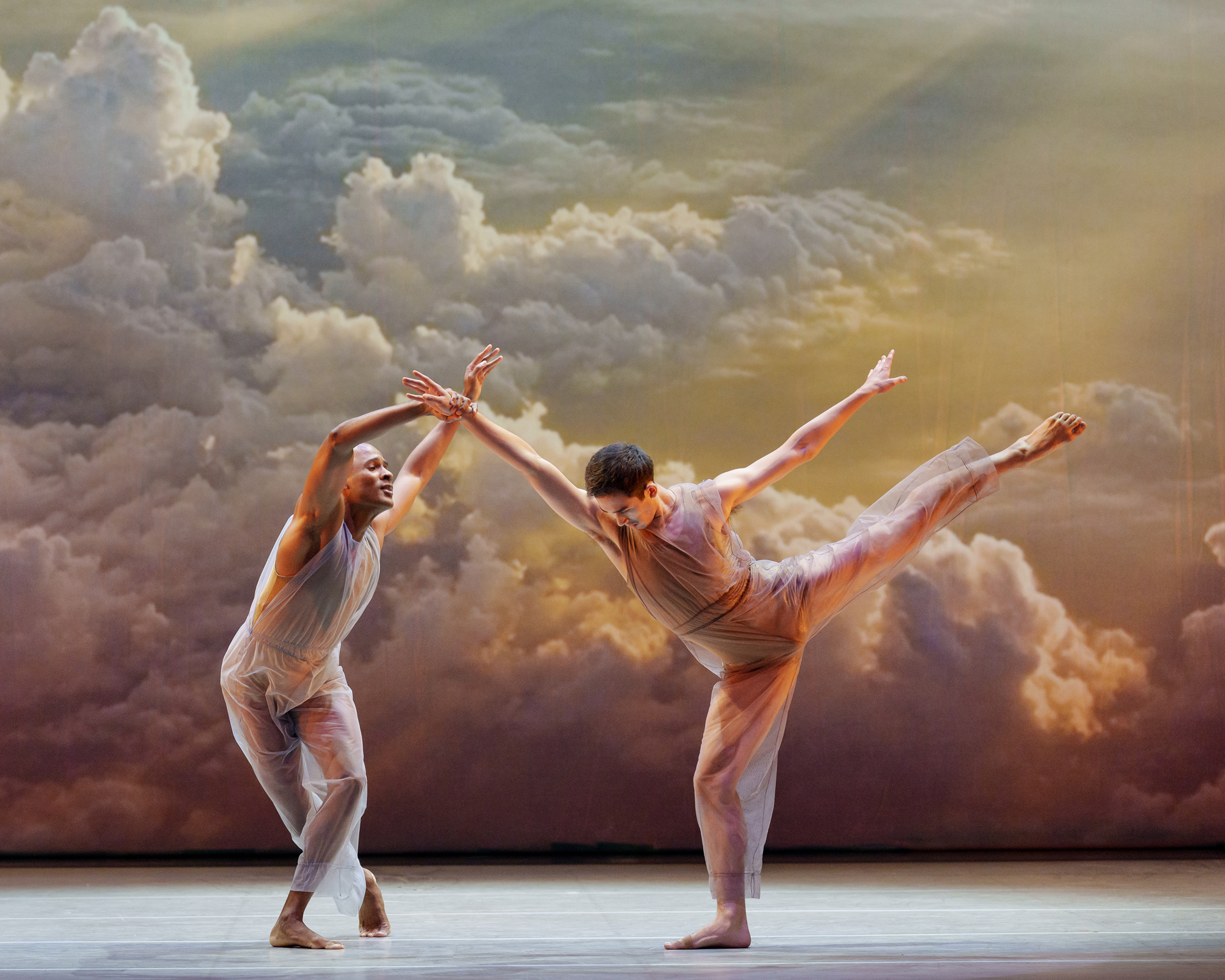 Alvin Ailey American Dance Theater, New Works, Many Angels, Image Credit Paul Kolnik