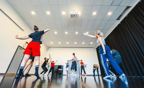 National Youth Dance Wales to perform new work by choreographer Mario Bermúdez 