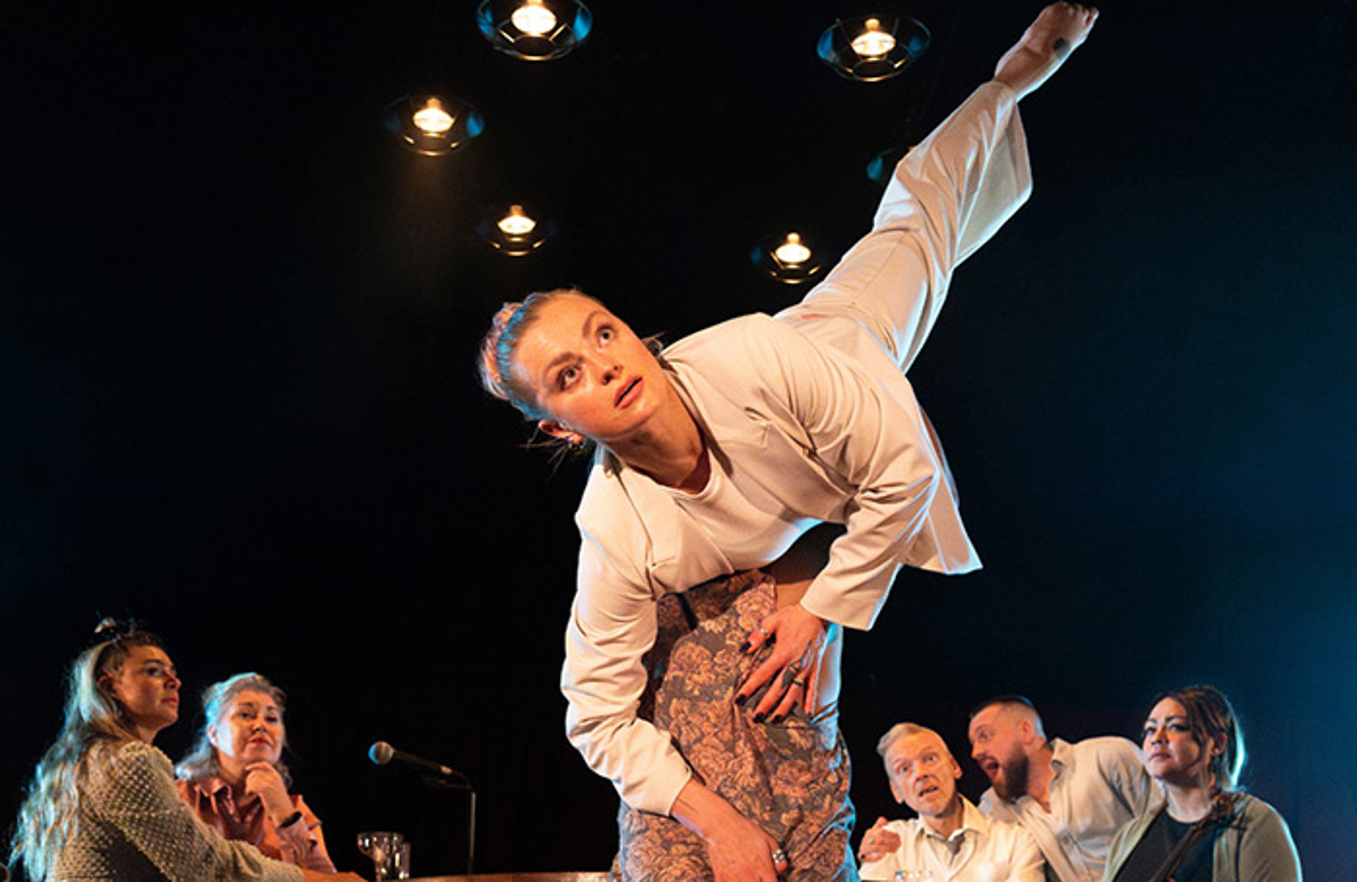 Rhiannon Faith Company - Lay Down Your Burdens. Foteini Christofilopou.