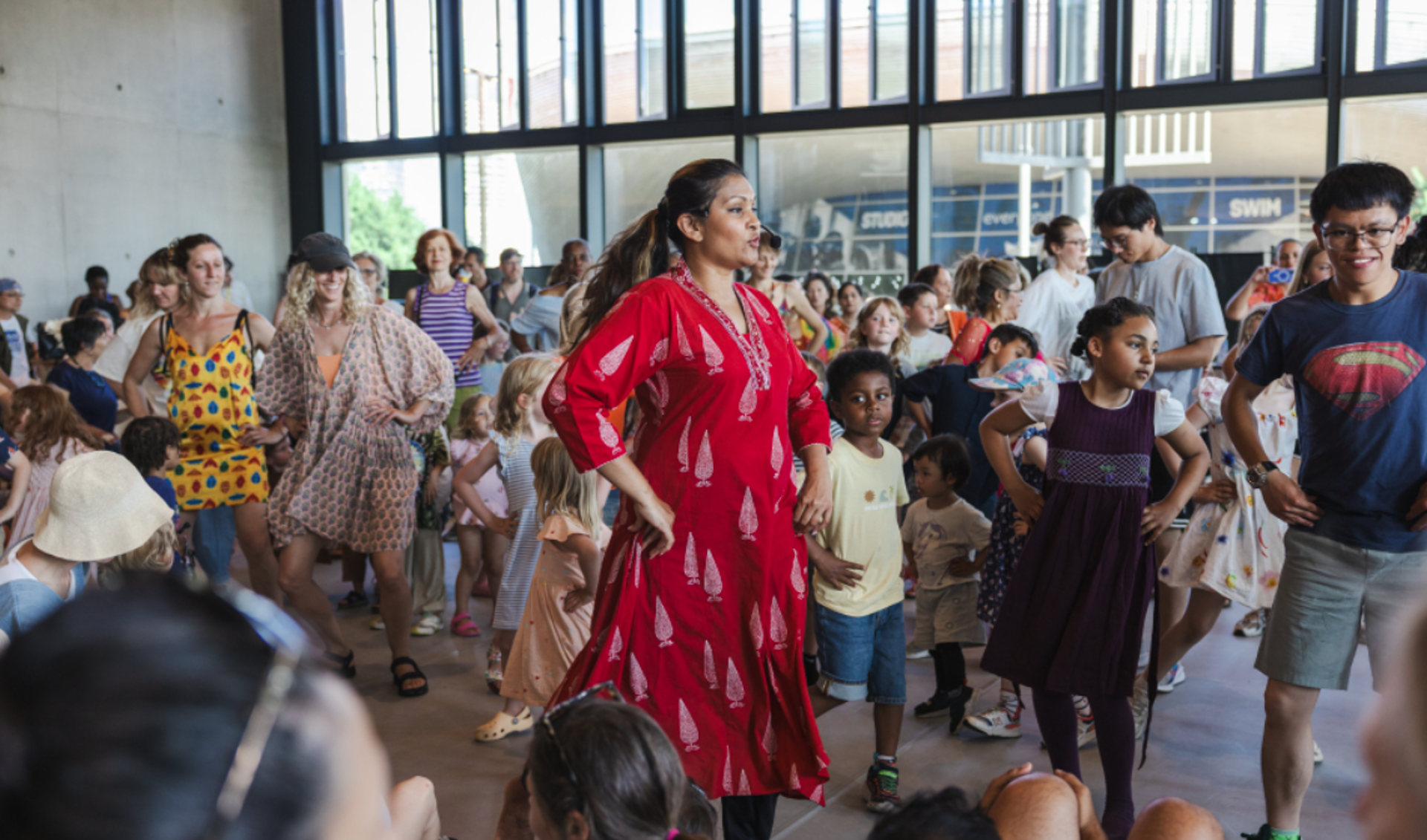 Showmi Das leads a dance class on The Dance Floor at Sadler’s Wells image credit Sylvie Belbouab Showmi Das leads a dance class on The Dance Floor at Sadler’s Wells image credit Sylvie Belbouab